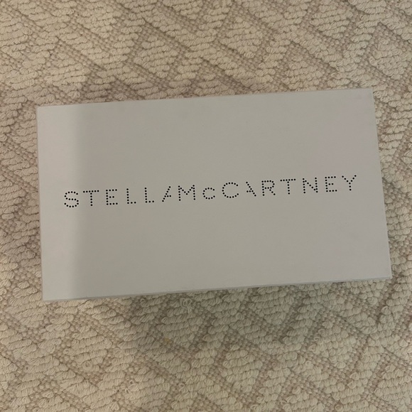 Basically NWB Silver Espadrilles - Picture 3 of 5